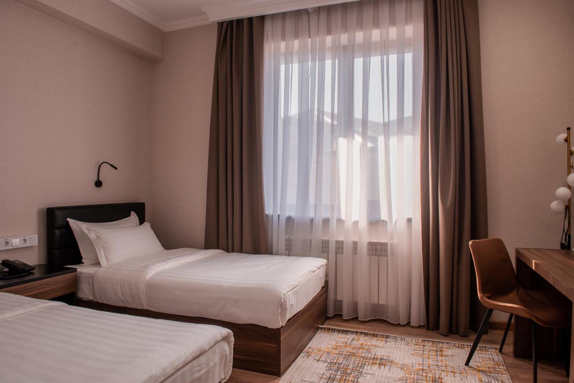 Silk Road Premium Hotel Tasjkent Eksteriør bilde