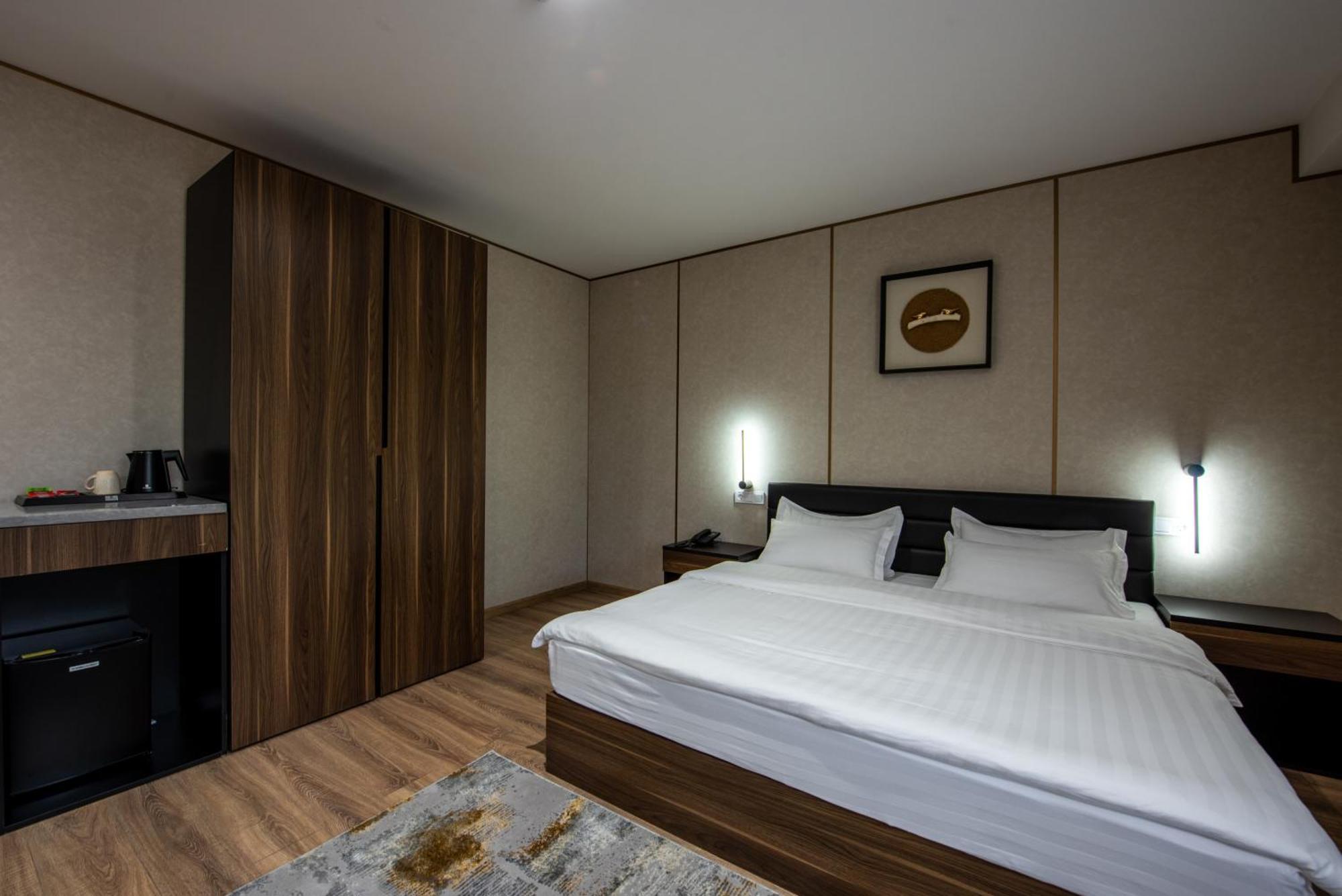 Silk Road Premium Hotel Tasjkent Eksteriør bilde