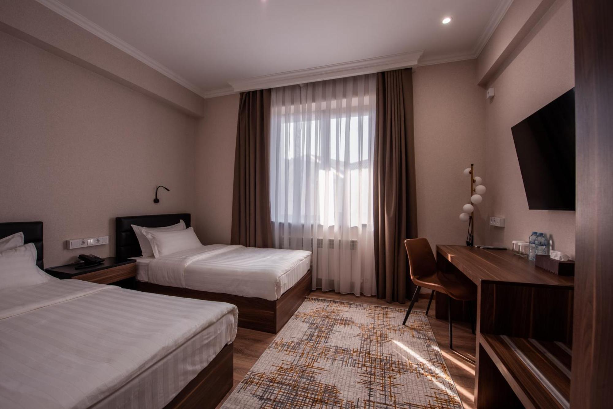 Silk Road Premium Hotel Tasjkent Eksteriør bilde