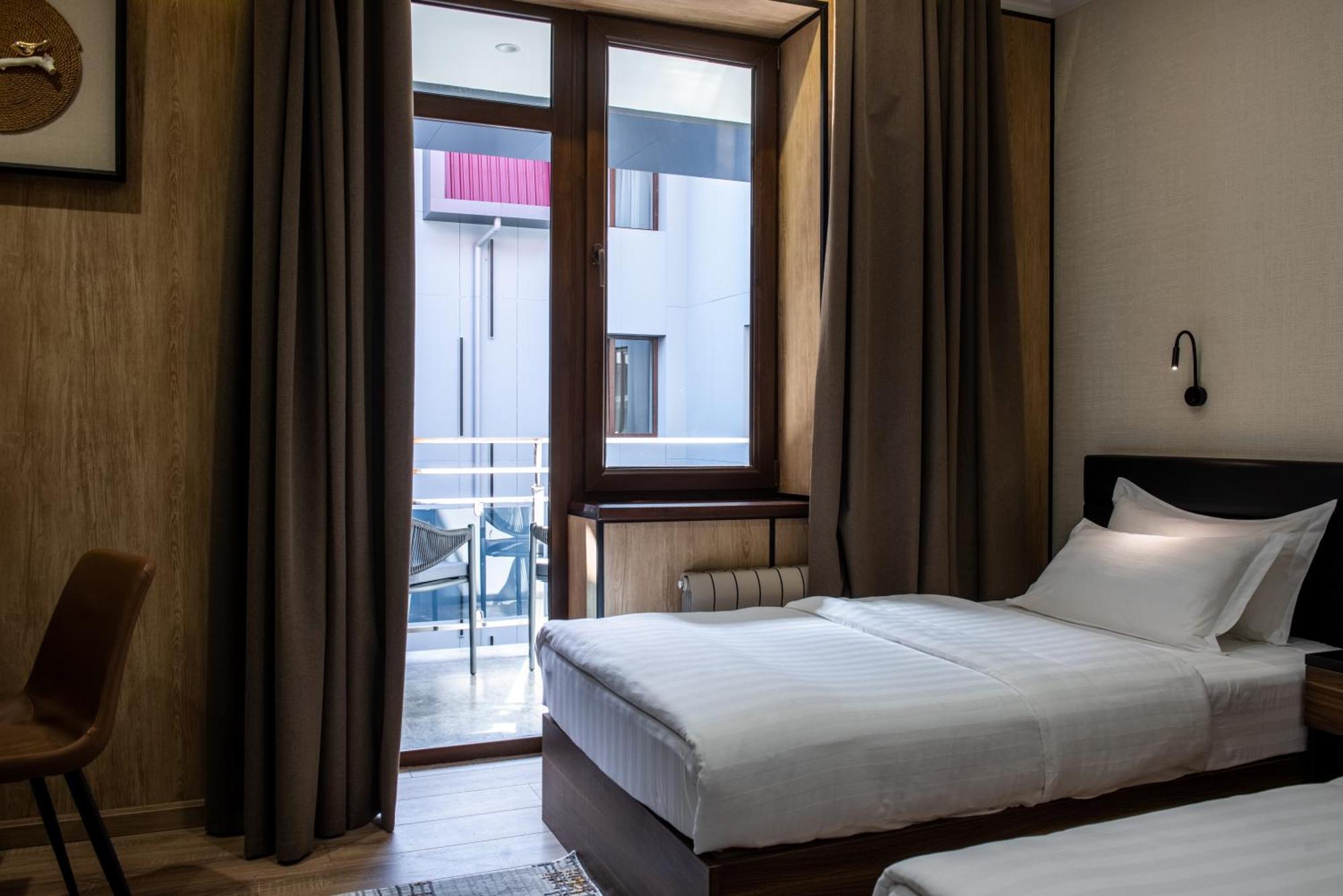 Silk Road Premium Hotel Tasjkent Eksteriør bilde