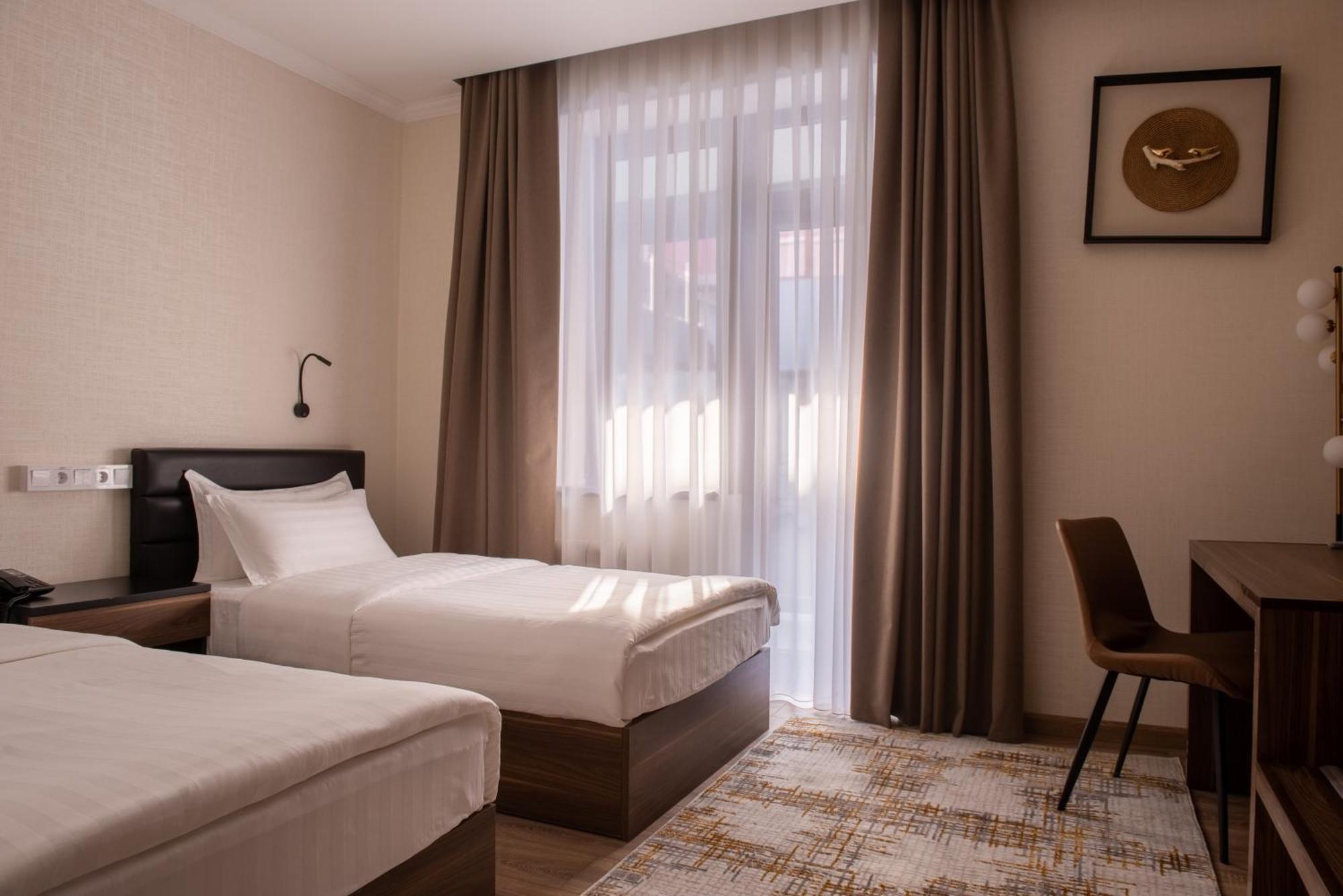 Silk Road Premium Hotel Tasjkent Eksteriør bilde