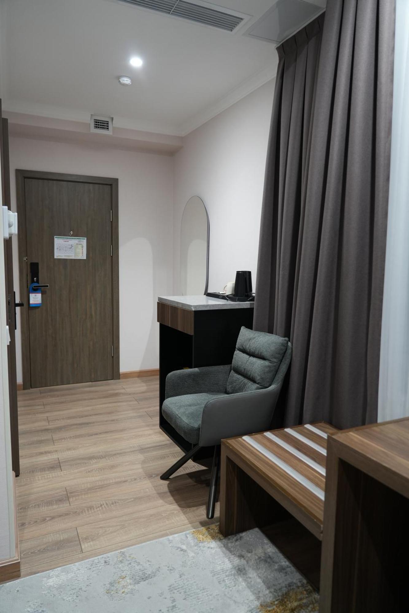 Silk Road Premium Hotel Tasjkent Eksteriør bilde